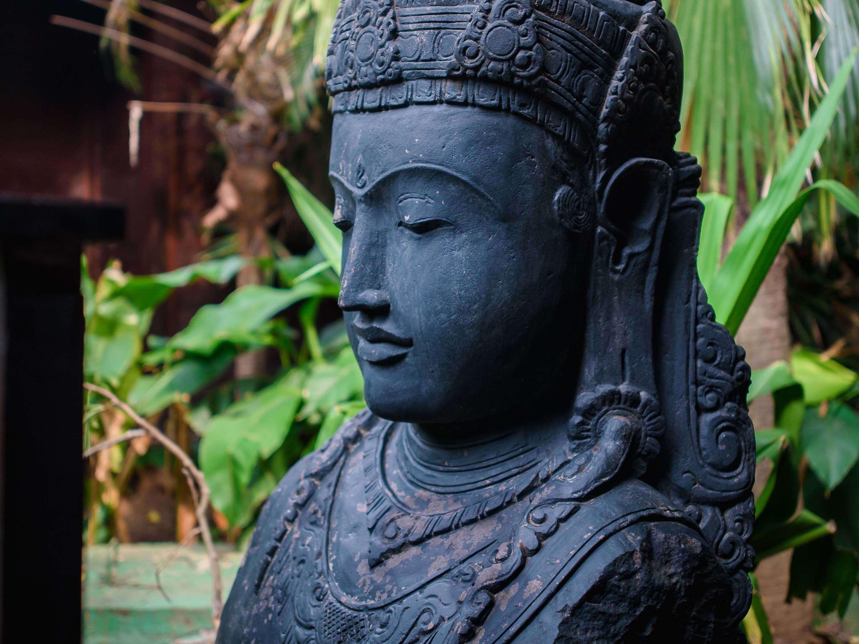 Novotel Goa Resort & Spa Candolim Exterior foto A statue of the Buddha at the temple